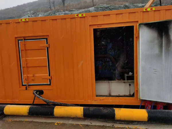 屏边发电车出租-应急柴油发电机组选什么样的比较好？