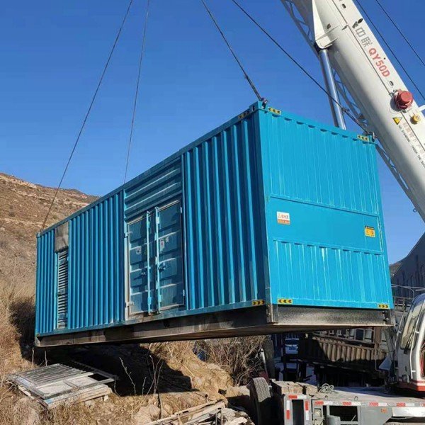 屏边发电机的发电效率受多种因素影响，主要包括以下几个方面：