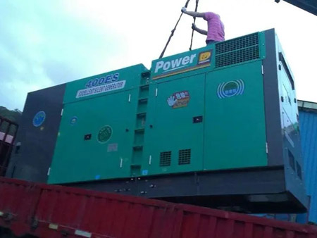 屏边柴油发电机组转速不稳定时，如何对发动机进行维护？