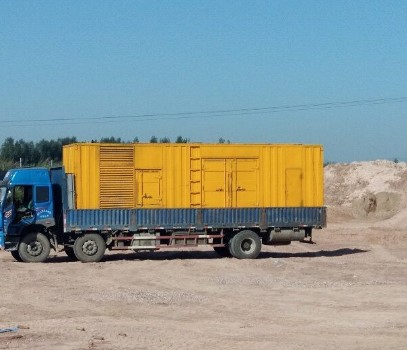 屏边发电机出租如何判断柴油发电机冷却液是否需要更换？