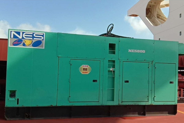 屏边如何检测发电机组中性点接地是否良好？