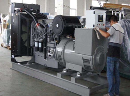 屏边柴油发电机组和储能设备配合使用的案例