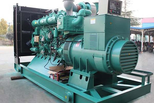 屏边工厂发电机应急发电中如何优化燃油储备管理？