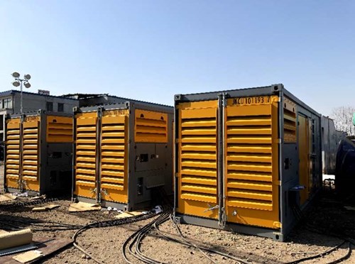 屏边防冻液的气味异常可能是由哪些原因导致的？