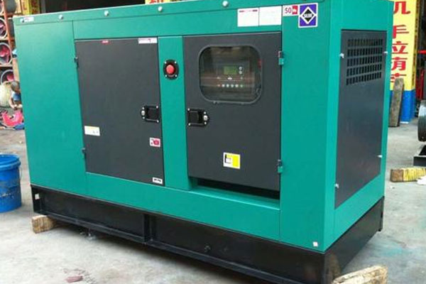 屏边如何检查机油的使用时间？