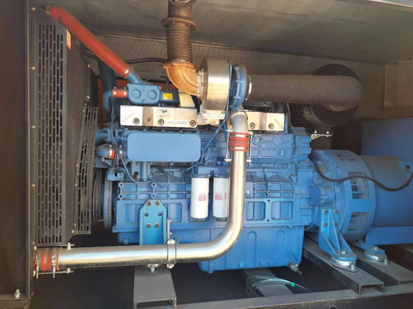 屏边燃油消耗率与进气温度的具体关系是什么？