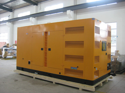 屏边不同类型的发电机组在冬季保养时的注意事项有何差异？